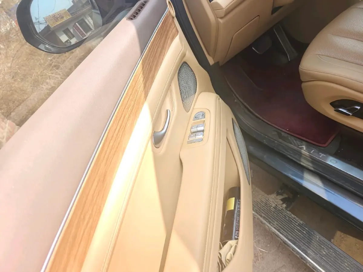 2024 AITO AITO M7 1.5T 152HP L4 REEV 42KWH,autocango,china used car exporter,china ev exporter,chinese used car exporter,chinese used ev exporter