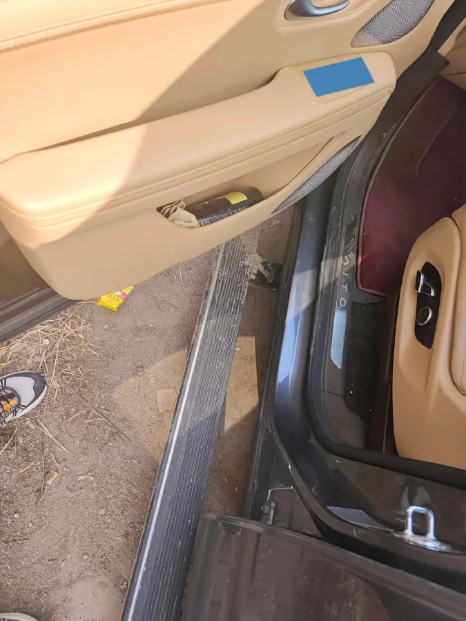 2024 AITO AITO M7 1.5T 152HP L4 REEV 42KWH,autocango,china used car exporter,china ev exporter,chinese used car exporter,chinese used ev exporter