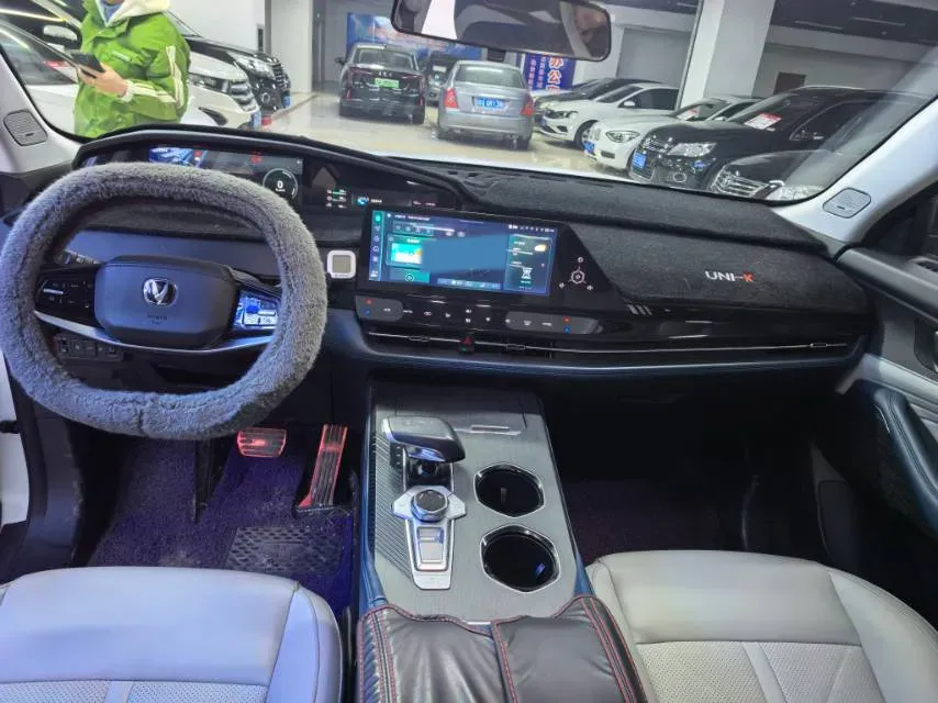 2023 ChangAn UNI-K iDD 1.5T 170HP L4 6TCT PHEV 28.39KWH,autocango,china used car exporter,china ev exporter,chinese used car exporter,chinese used ev exporter