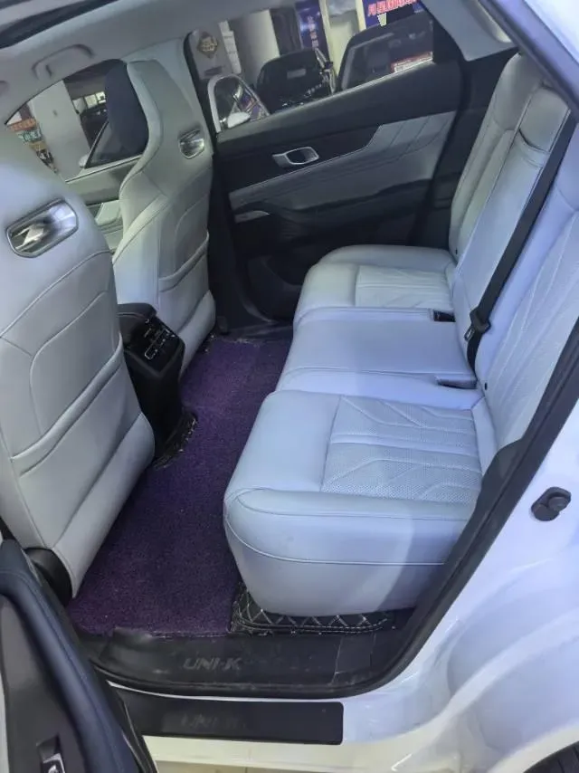 2023 ChangAn UNI-K iDD 1.5T 170HP L4 6TCT PHEV 28.39KWH,autocango,china used car exporter,china ev exporter,chinese used car exporter,chinese used ev exporter