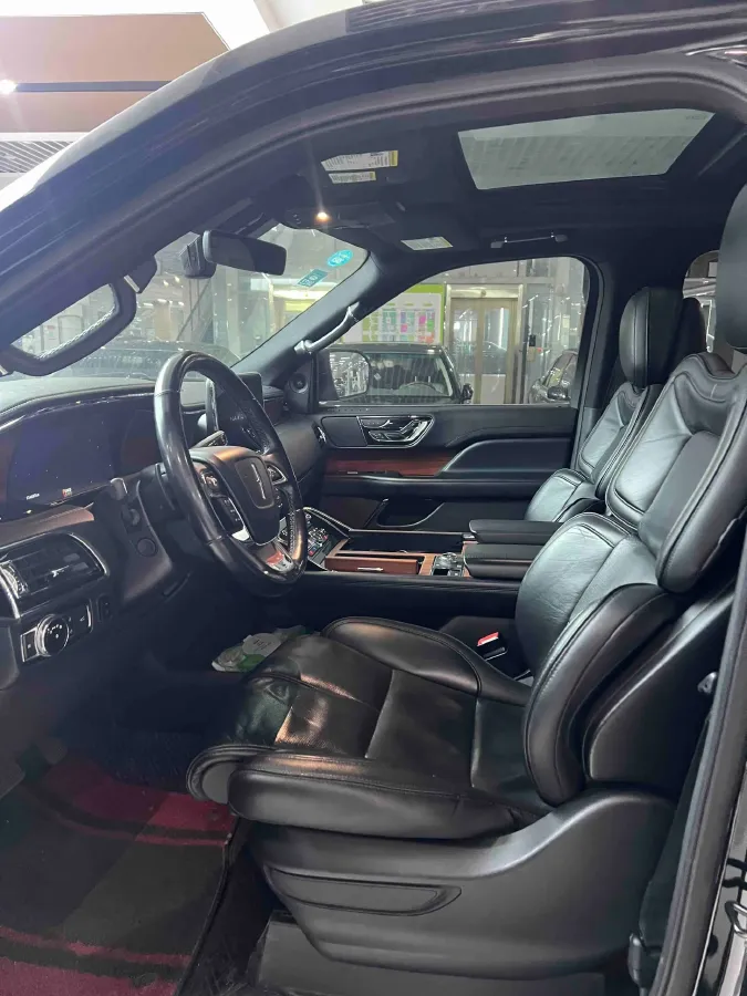2018 Lincoln Navigator 3.5T 415HP V6 10AT,autocango,china used car exporter,china ev exporter,chinese used car exporter,chinese used ev exporter