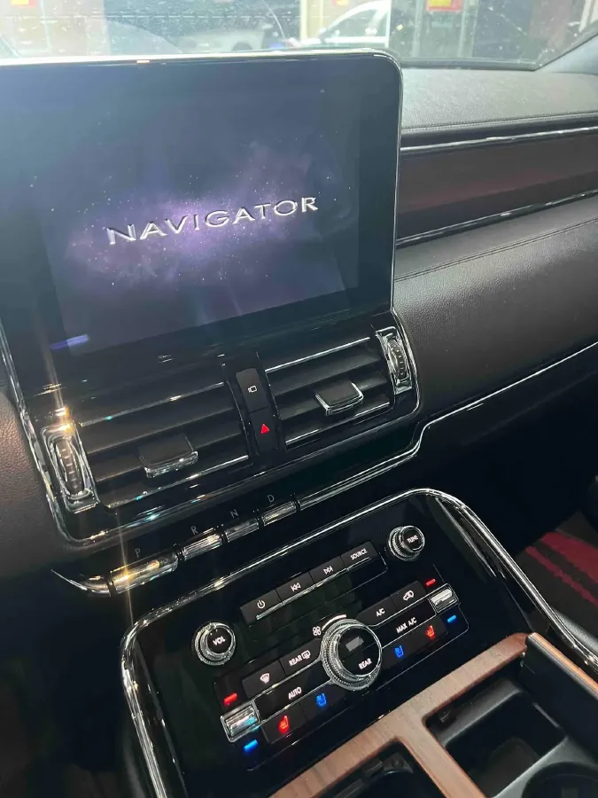 2018 Lincoln Navigator 3.5T 415HP V6 10AT,autocango,china used car exporter,china ev exporter,chinese used car exporter,chinese used ev exporter