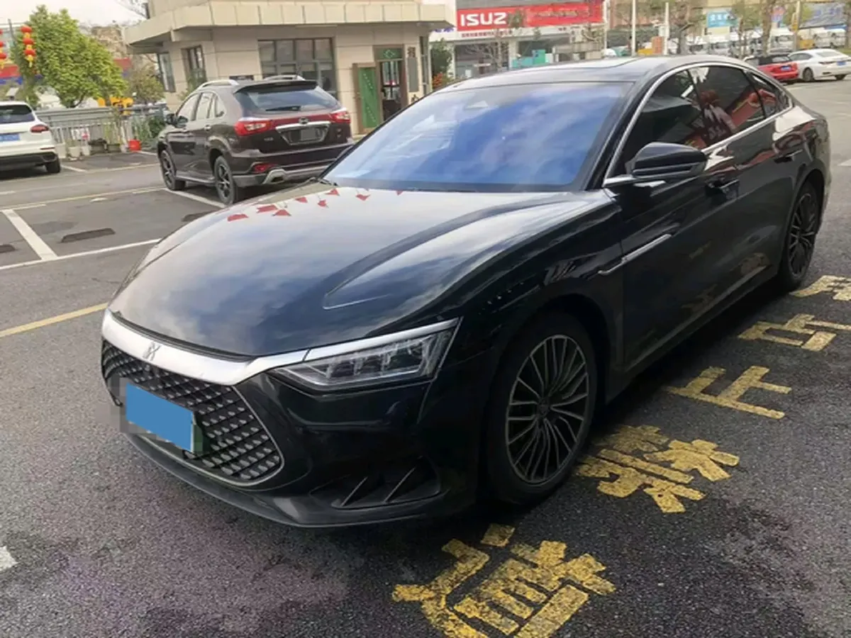 2022 Volkswagen Tiguan L 2.0T 186HP L4 7DCT,autocango,china used car exporter,china ev exporter,chinese used car exporter,chinese used ev exporter