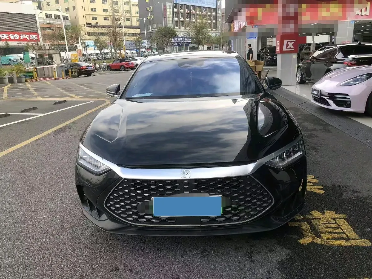 2022 Volkswagen Tiguan L 2.0T 186HP L4 7DCT,autocango,china used car exporter,china ev exporter,chinese used car exporter,chinese used ev exporter