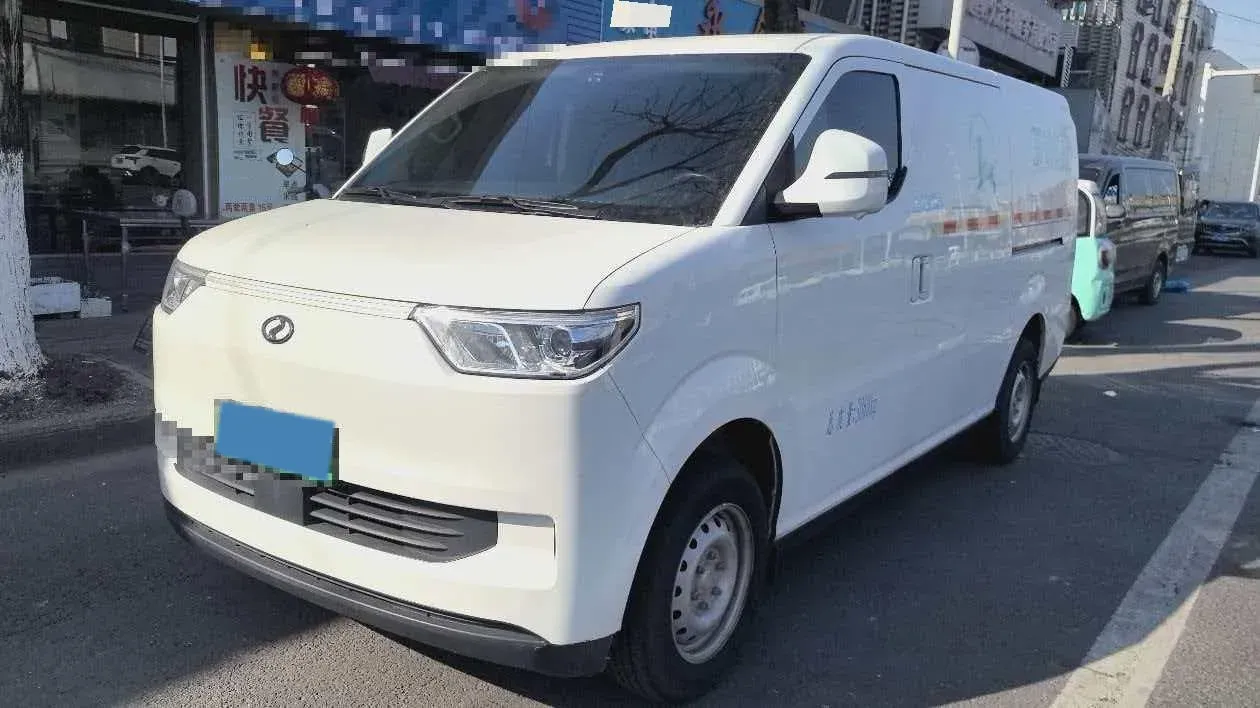 2023 Ruichi Auto EC75 BEV 41.86KWH,autocango,china used car exporter,china ev exporter,chinese used car exporter,chinese used ev exporter