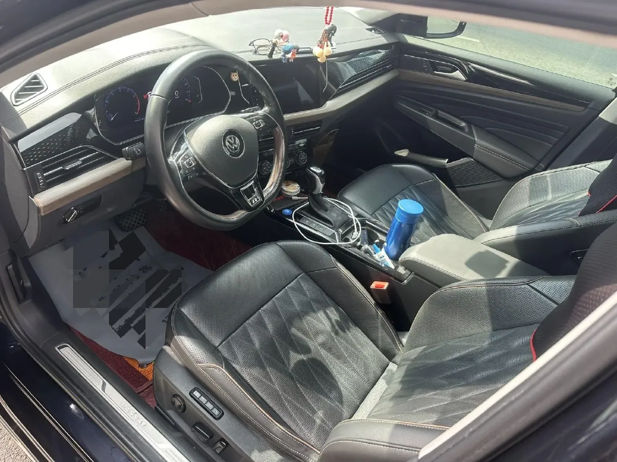 2019 Volkswagen Passat 2.0T 186HP L4 7DCT,autocango,china used car exporter,china ev exporter,chinese used car exporter,chinese used ev exporter