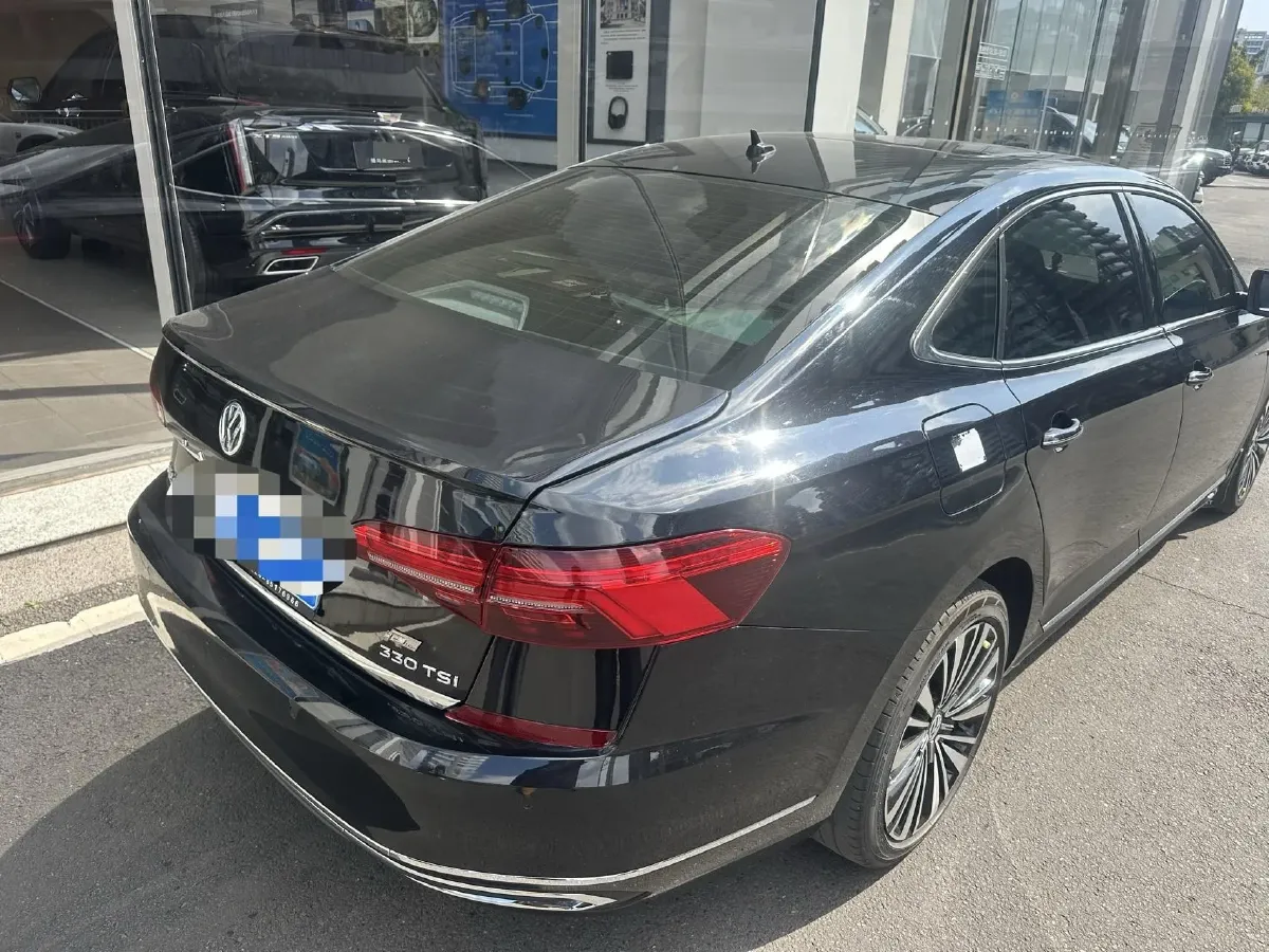 2019 Volkswagen Passat 2.0T 186HP L4 7DCT,autocango,china used car exporter,china ev exporter,chinese used car exporter,chinese used ev exporter