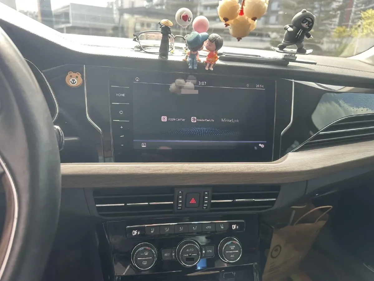 2019 Volkswagen Passat 2.0T 186HP L4 7DCT,autocango,china used car exporter,china ev exporter,chinese used car exporter,chinese used ev exporter