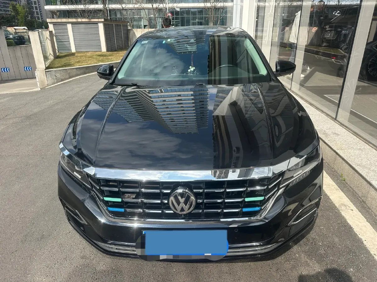 2019 Volkswagen Passat 2.0T 186HP L4 7DCT,autocango,china used car exporter,china ev exporter,chinese used car exporter,chinese used ev exporter