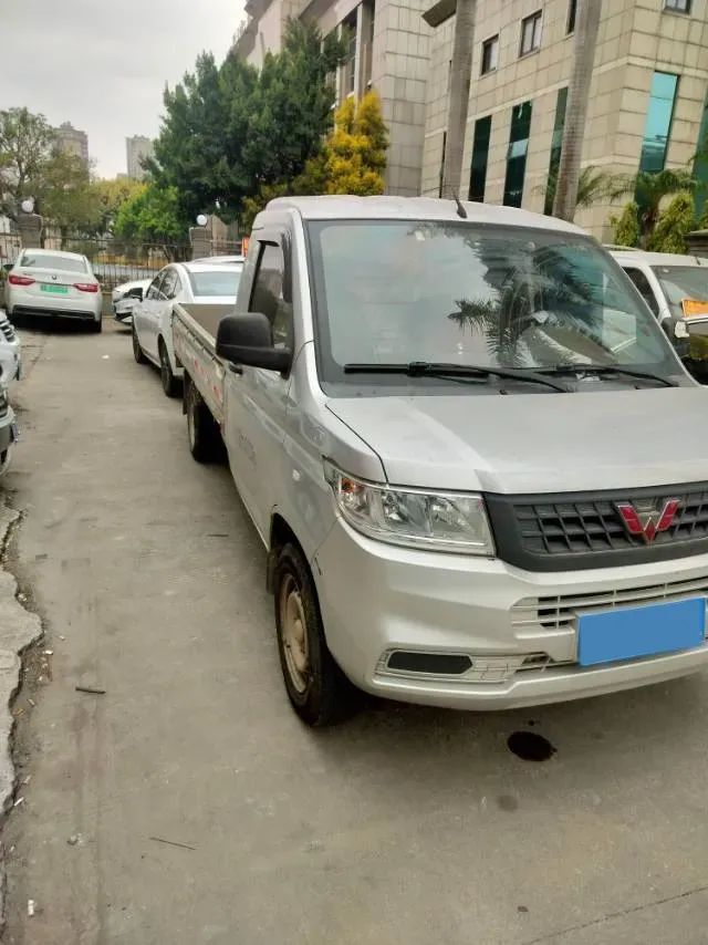 2019 WuLing RongGuang New Truck 1.5L 107HP L4 5MT,autocango,china used car exporter,china ev exporter,chinese used car exporter,chinese used ev exporter