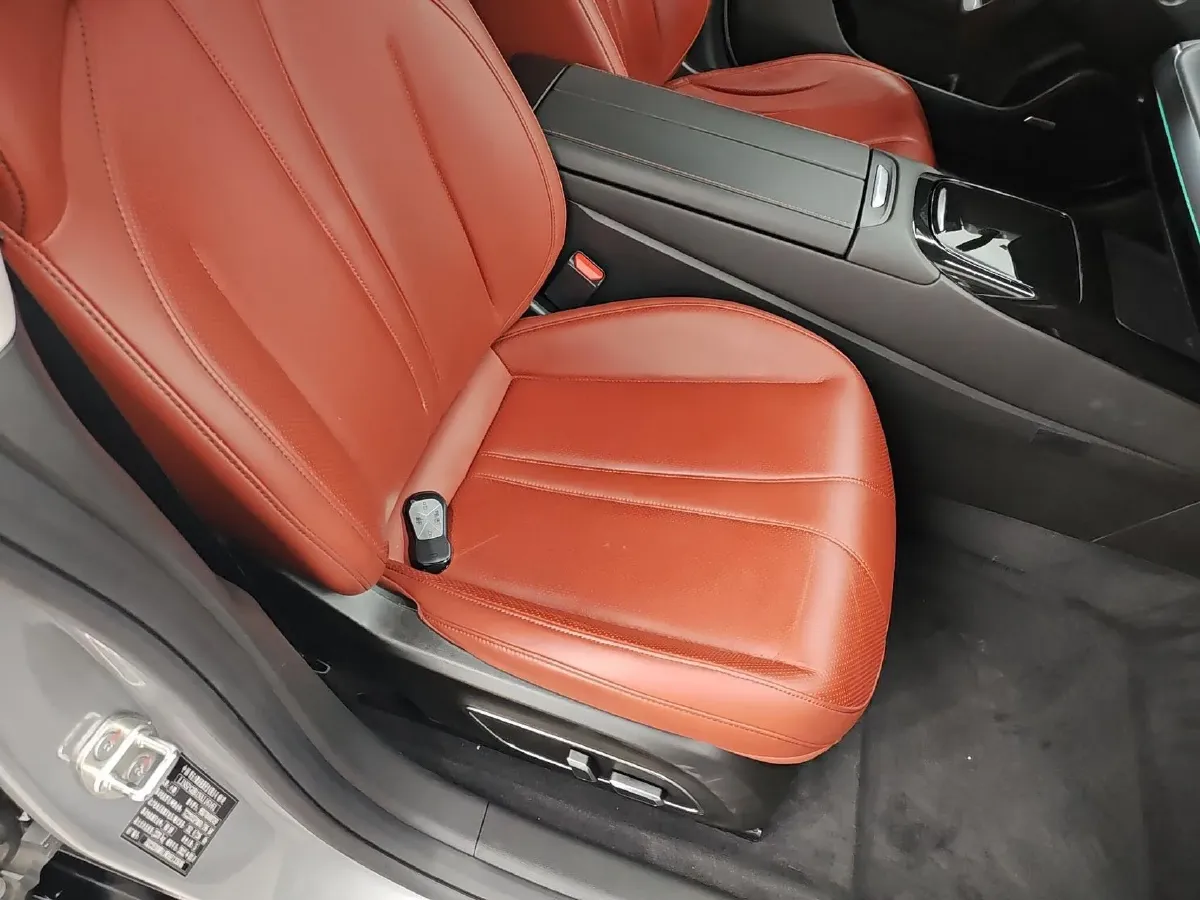 2022 DongFeng Forthing M7 2.0T 224HP L4 8AT,autocango,china used car exporter,china ev exporter,chinese used car exporter,chinese used ev exporter