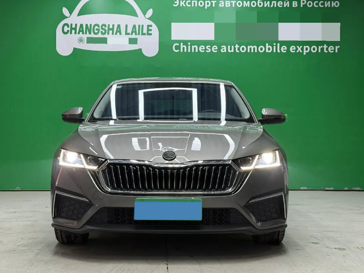 2022 Skoda Octavia 1.4T 150HP L4 7DCT,autocango,china used car exporter,china ev exporter,chinese used car exporter,chinese used ev exporter