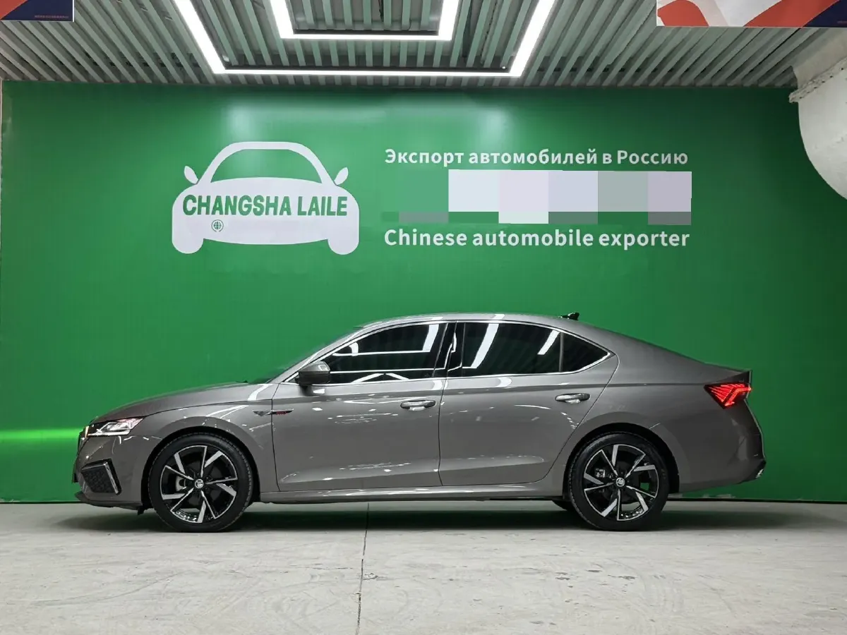 2022 Skoda Octavia 1.4T 150HP L4 7DCT,autocango,china used car exporter,china ev exporter,chinese used car exporter,chinese used ev exporter