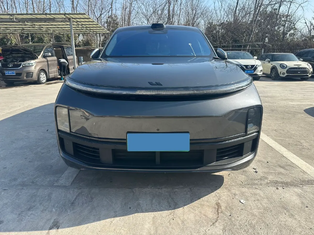 2022 Li L9 Range Extended 154HP REEV 42.6KWH,autocango,china used car exporter,china ev exporter,chinese used car exporter,chinese used ev exporter