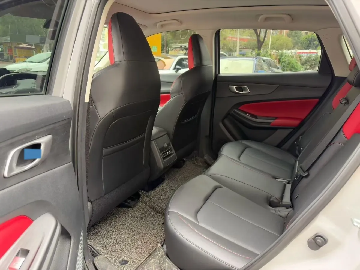 2022 ChangAn Oshan X7 Plus 1.5T 188HP L4 7DCT,autocango,china used car exporter,china ev exporter,chinese used car exporter,chinese used ev exporter