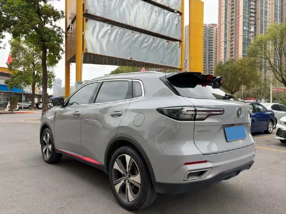 2022 ChangAn Oshan X7 Plus 1.5T 188HP L4 7DCT,autocango,china used car exporter,china ev exporter,chinese used car exporter,chinese used ev exporter