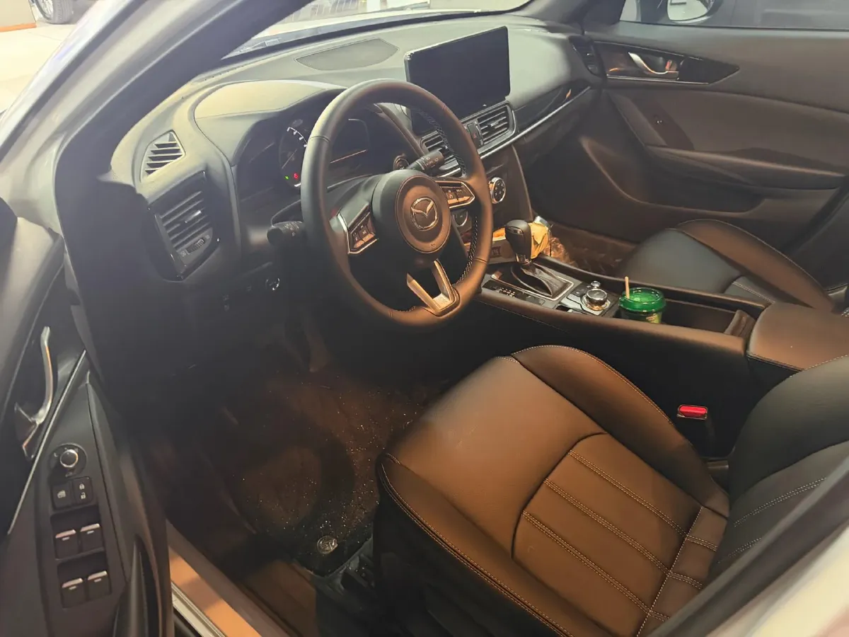 2021 Mazda CX-4 2.0L 158HP L4 6AT,autocango,china used car exporter,china ev exporter,chinese used car exporter,chinese used ev exporter