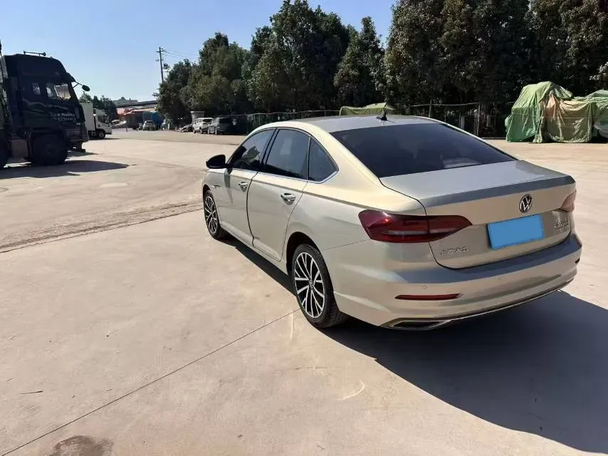 2021 Volkswagen Lavida 1.4T 150HP L4 7DCT,autocango,china used car exporter,china ev exporter,chinese used car exporter,chinese used ev exporter