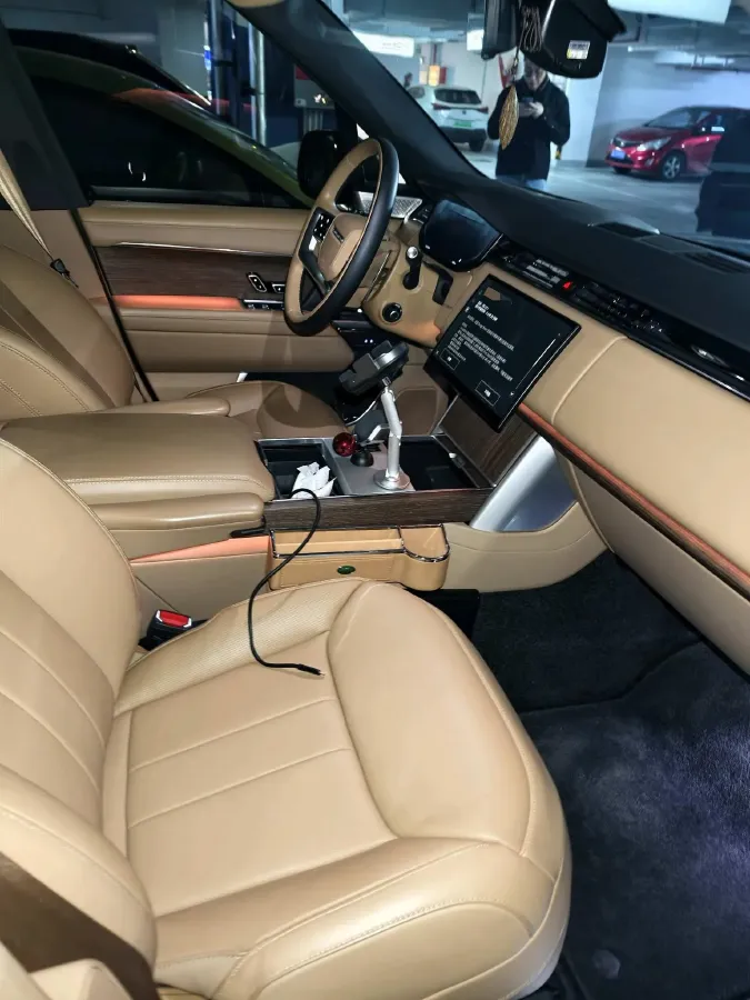 2024 Land Rover Range Rover 3.0T 400HP L6 8AT,autocango,china used car exporter,china ev exporter,chinese used car exporter,chinese used ev exporter