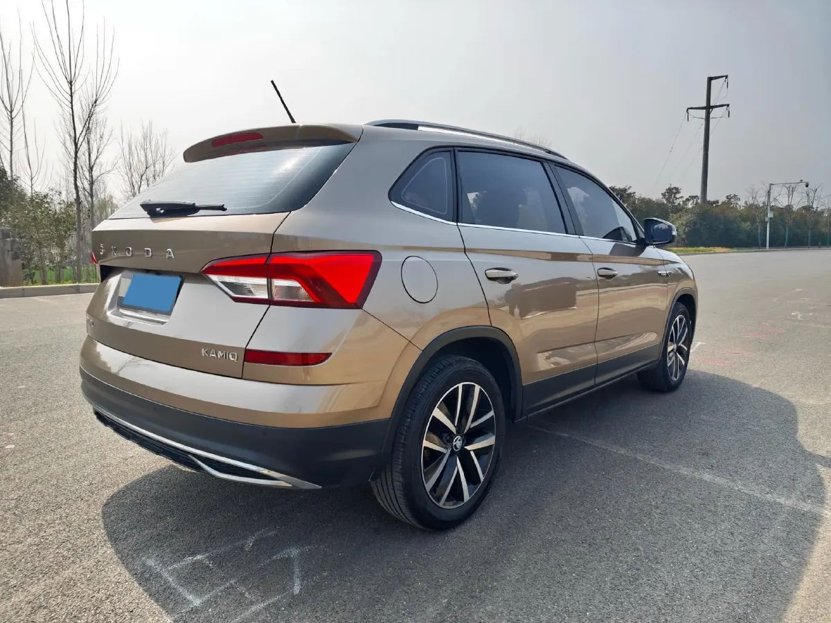 2022 Skoda Kamiq 1.5L 112HP L4 6AT,autocango,china used car exporter,china ev exporter,chinese used car exporter,chinese used ev exporter