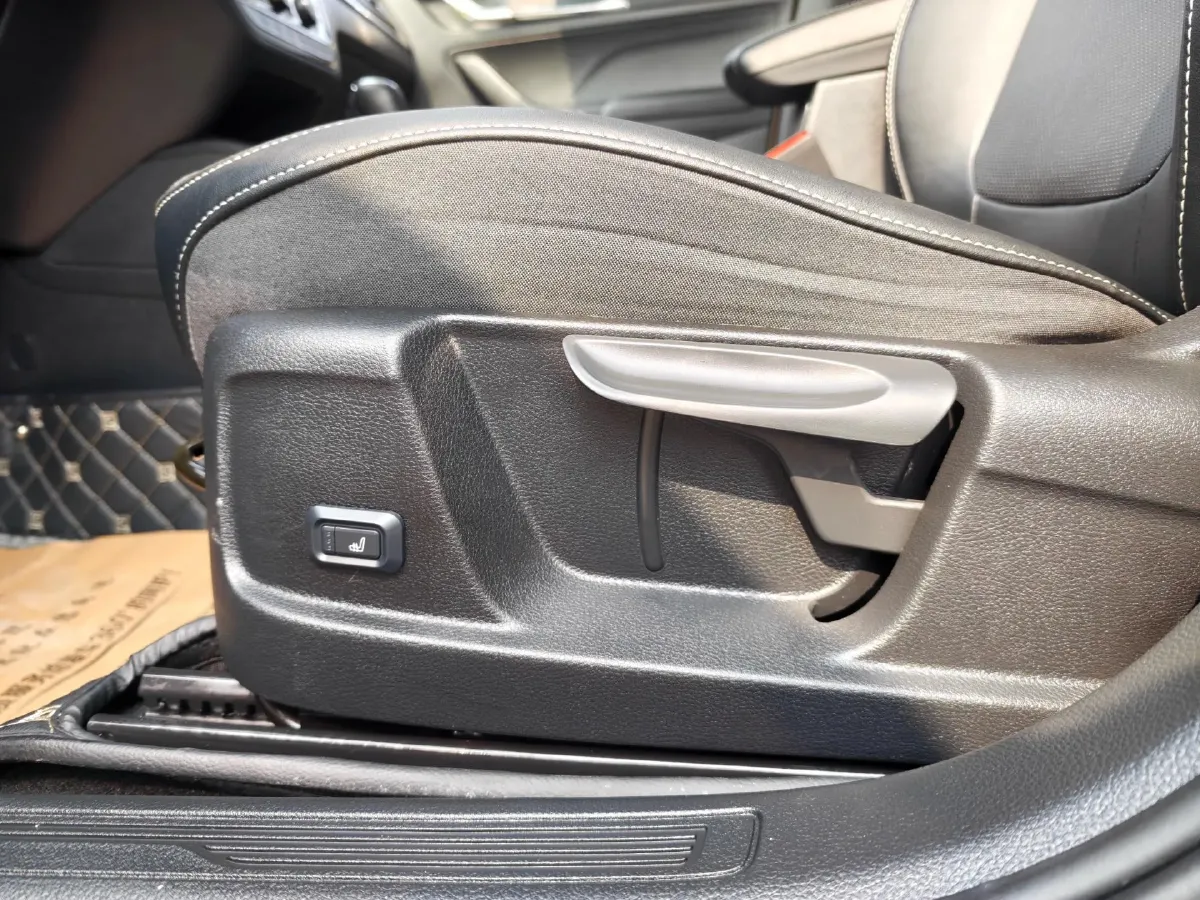 2022 Skoda Kamiq 1.5L 112HP L4 6AT,autocango,china used car exporter,china ev exporter,chinese used car exporter,chinese used ev exporter