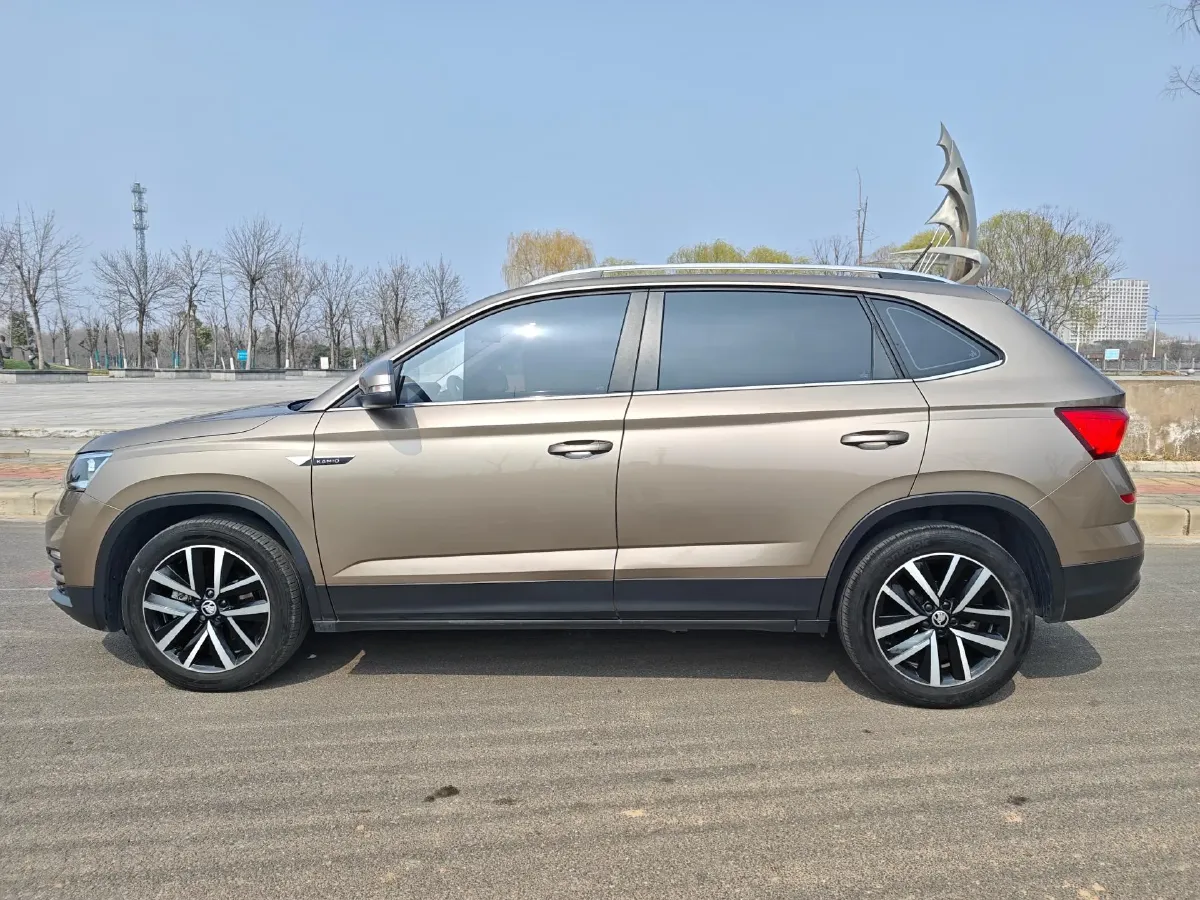 2022 Skoda Kamiq 1.5L 112HP L4 6AT,autocango,china used car exporter,china ev exporter,chinese used car exporter,chinese used ev exporter