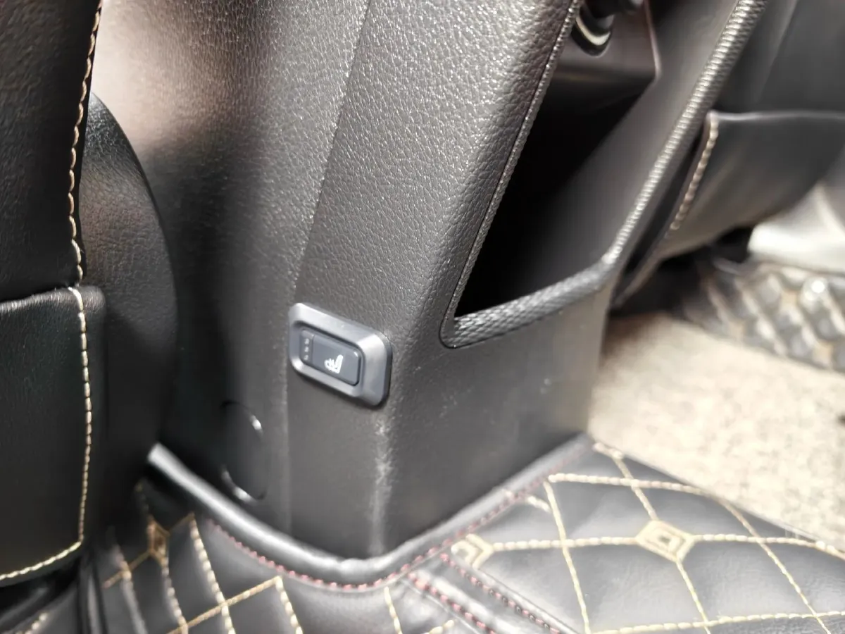 2022 Skoda Kamiq 1.5L 112HP L4 6AT,autocango,china used car exporter,china ev exporter,chinese used car exporter,chinese used ev exporter