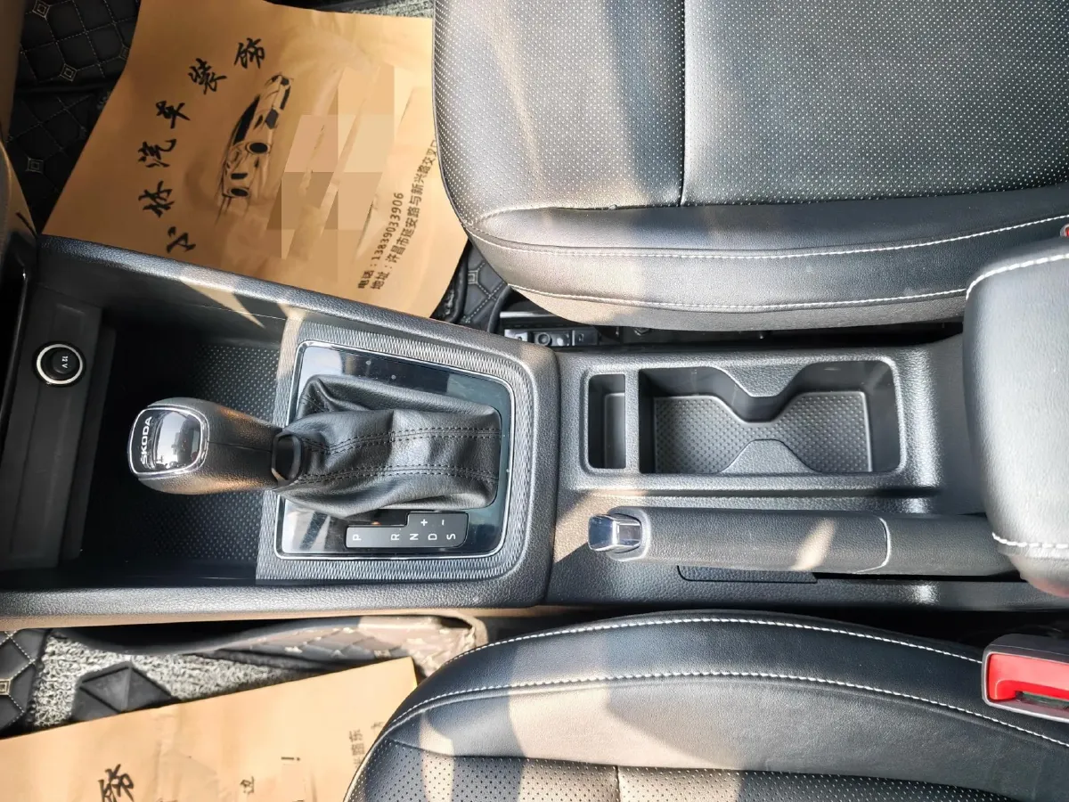 2022 Skoda Kamiq 1.5L 112HP L4 6AT,autocango,china used car exporter,china ev exporter,chinese used car exporter,chinese used ev exporter