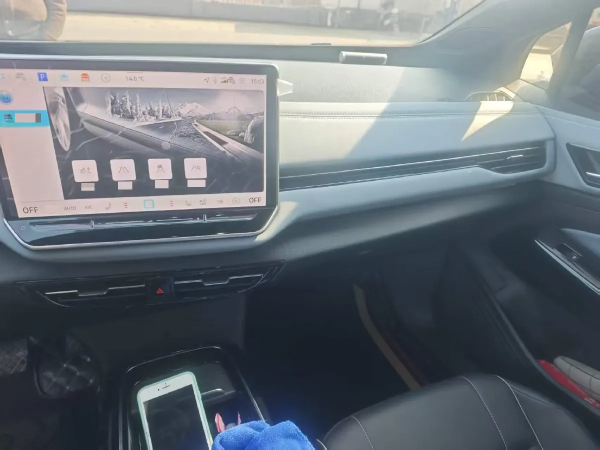 2025 Volkswagen ID.4 X BEV 52.8KWH,autocango,china used car exporter,china ev exporter,chinese used car exporter,chinese used ev exporter