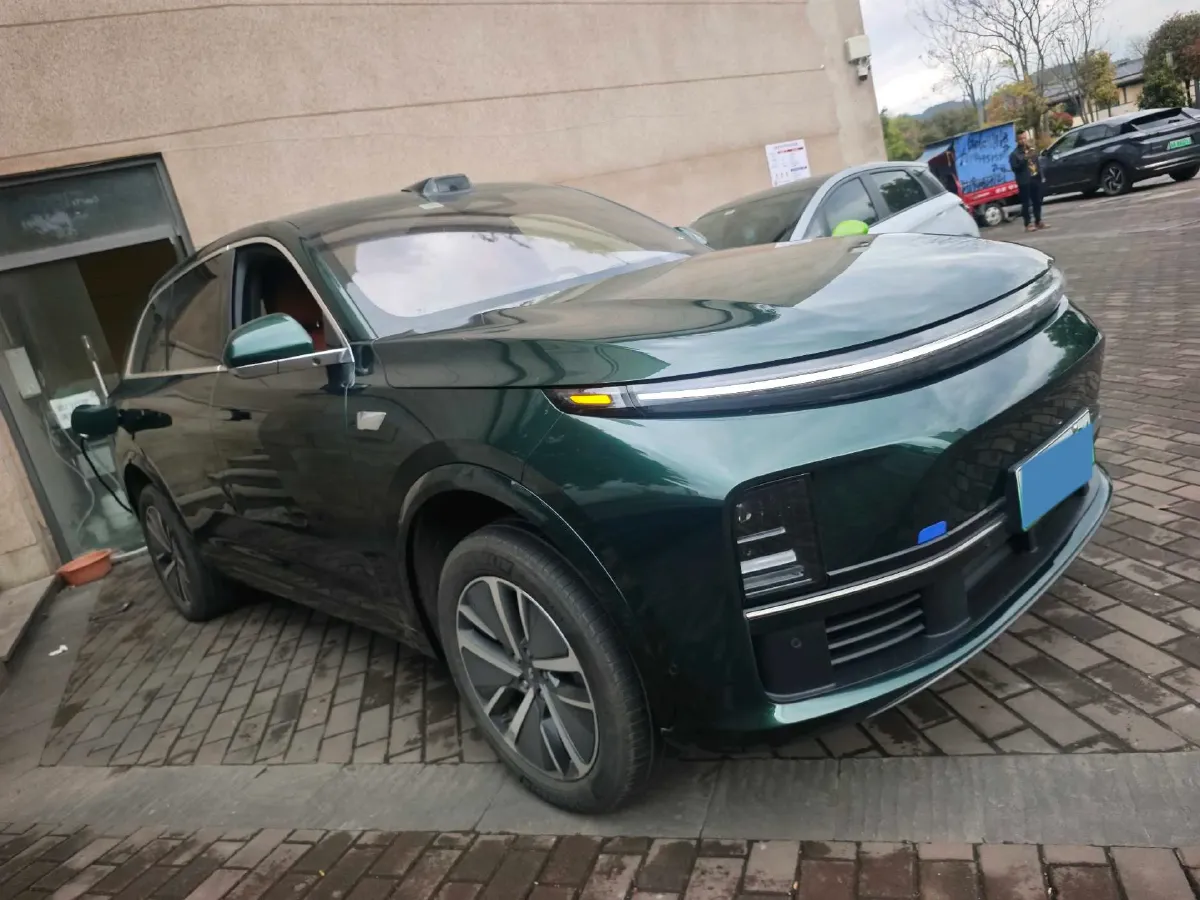 2023 Li L7 Range Extended 154HP REEV 40.9KWH,autocango,china used car exporter,china ev exporter,chinese used car exporter,chinese used ev exporter