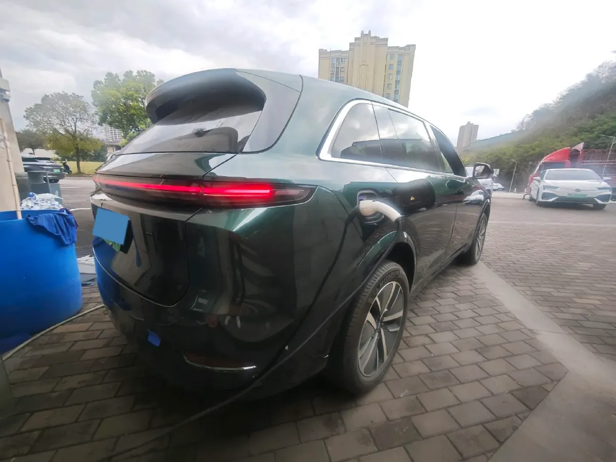 2023 Li L7 Range Extended 154HP REEV 40.9KWH,autocango,china used car exporter,china ev exporter,chinese used car exporter,chinese used ev exporter