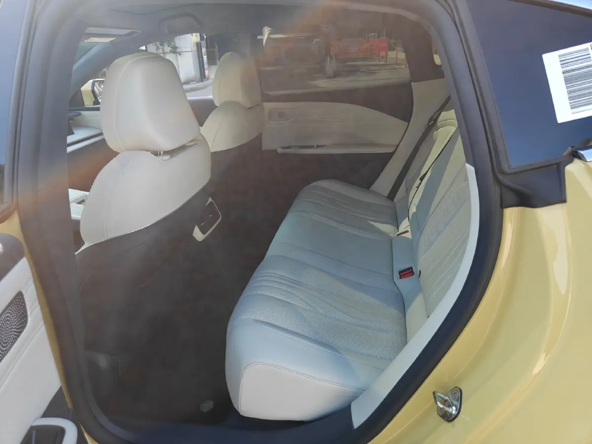 2024 Geely Galaxy E8 BEV 76KWH,autocango,china used car exporter,china ev exporter,chinese used car exporter,chinese used ev exporter