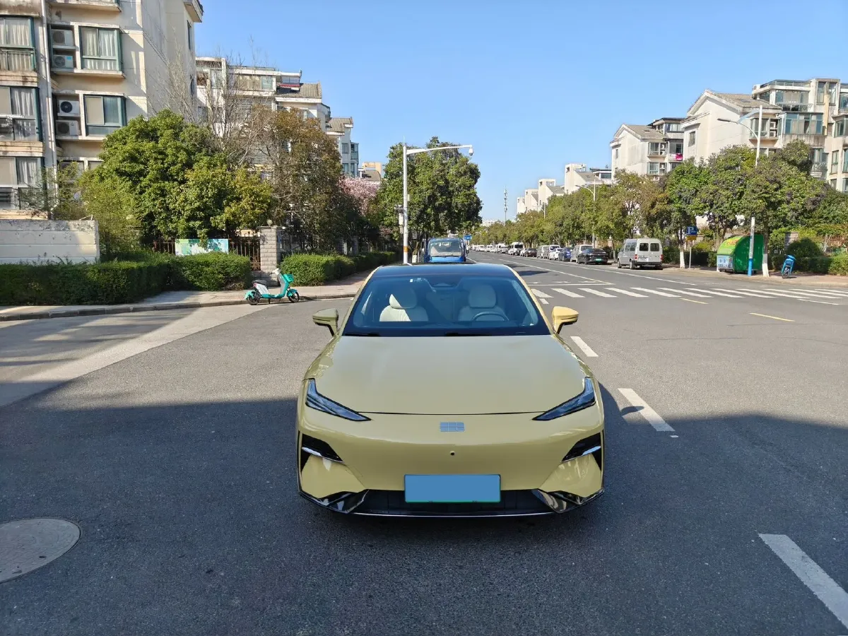 2024 Geely Galaxy E8 BEV 76KWH,autocango,china used car exporter,china ev exporter,chinese used car exporter,chinese used ev exporter