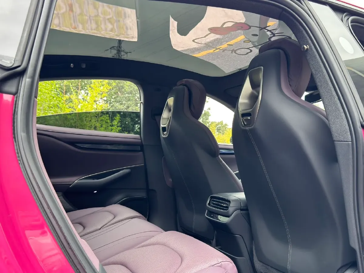 2024 MI SU7 BEV 94.3KWH,autocango,china used car exporter,china ev exporter,chinese used car exporter,chinese used ev exporter