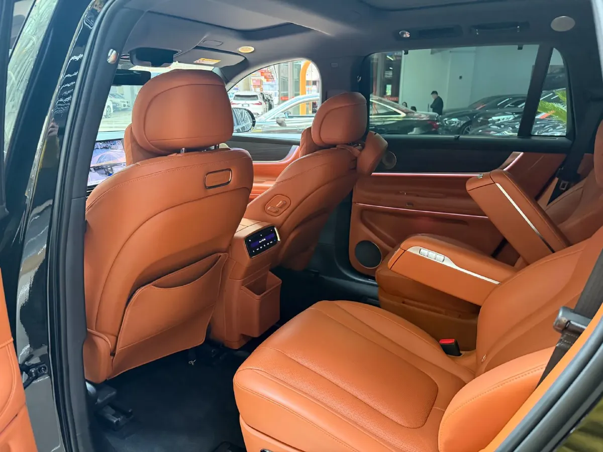 2024 AITO AITO M9 1.5T 152HP L4 REEV 52KWH,autocango,china used car exporter,china ev exporter,chinese used car exporter,chinese used ev exporter