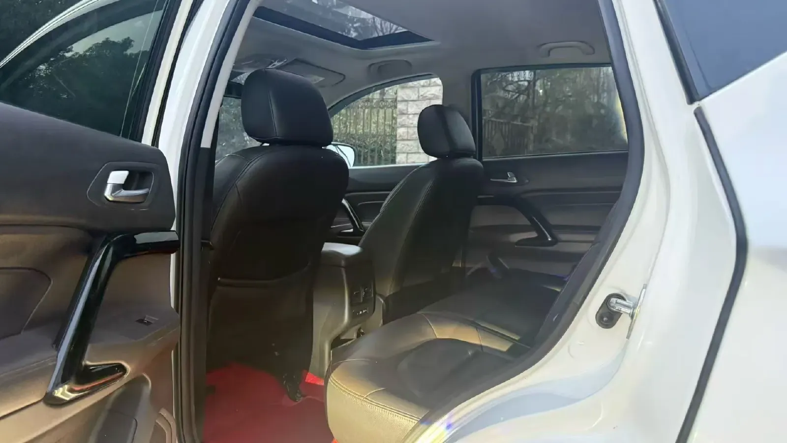 2017 GAC Trumpchi GS4 1.5T 152HP L4 5MT,autocango,china used car exporter,china ev exporter,chinese used car exporter,chinese used ev exporter