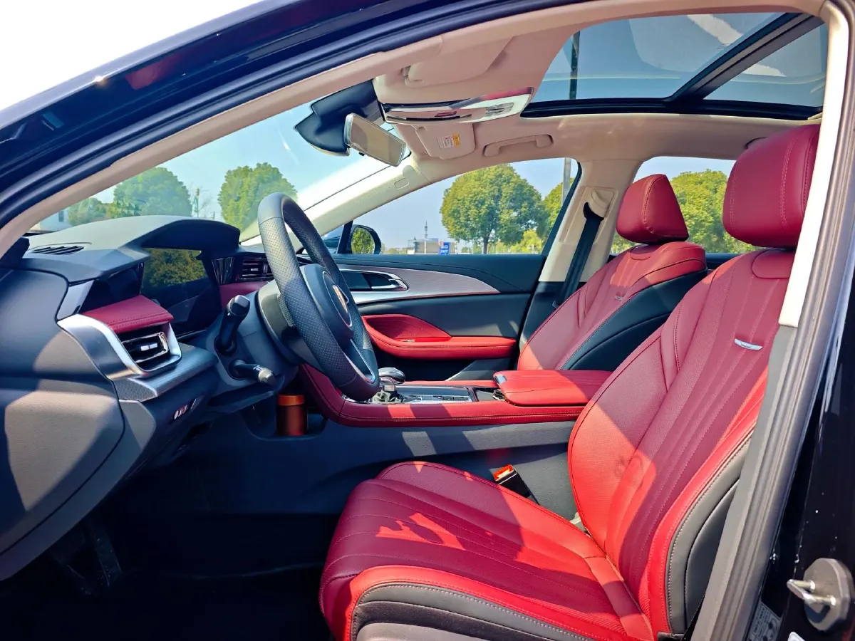 2024 HongQi H5 1.5T 169HP L4 7DCT,autocango,china used car exporter,china ev exporter,chinese used car exporter,chinese used ev exporter