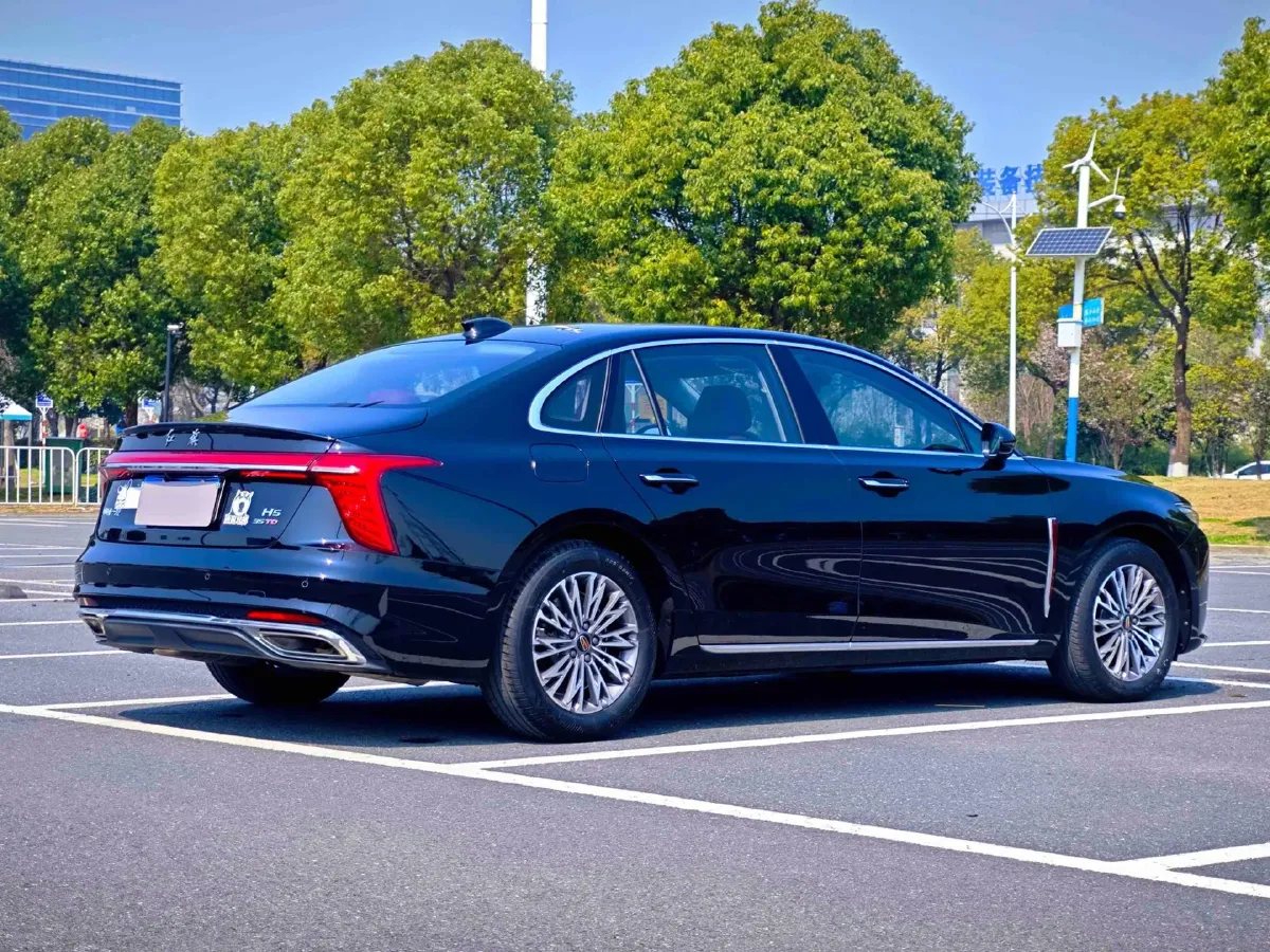 2024 HongQi H5 1.5T 169HP L4 7DCT,autocango,china used car exporter,china ev exporter,chinese used car exporter,chinese used ev exporter