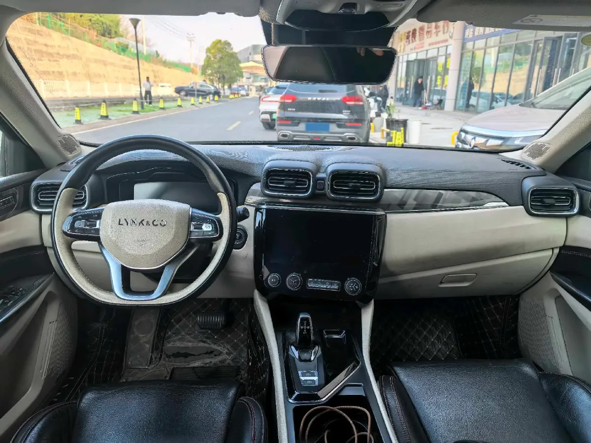 2018 Toyota C-HR 2.0L 171HP L4 CVT,autocango,china used car exporter,china ev exporter,chinese used car exporter,chinese used ev exporter