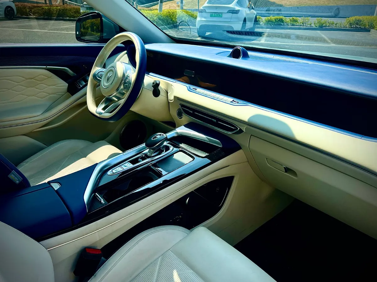 2022 Voyah FREE BEV 88KWH,autocango,china used car exporter,china ev exporter,chinese used car exporter,chinese used ev exporter