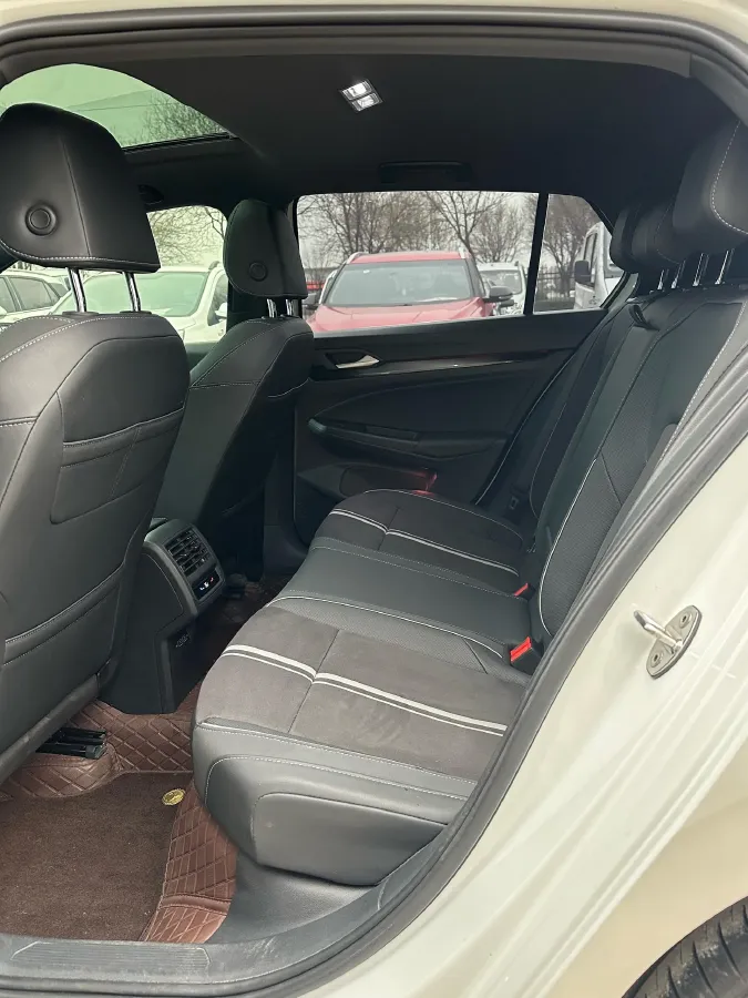 2023 Volkswagen Golf 1.4T 150HP L4 7DCT,autocango,china used car exporter,china ev exporter,chinese used car exporter,chinese used ev exporter