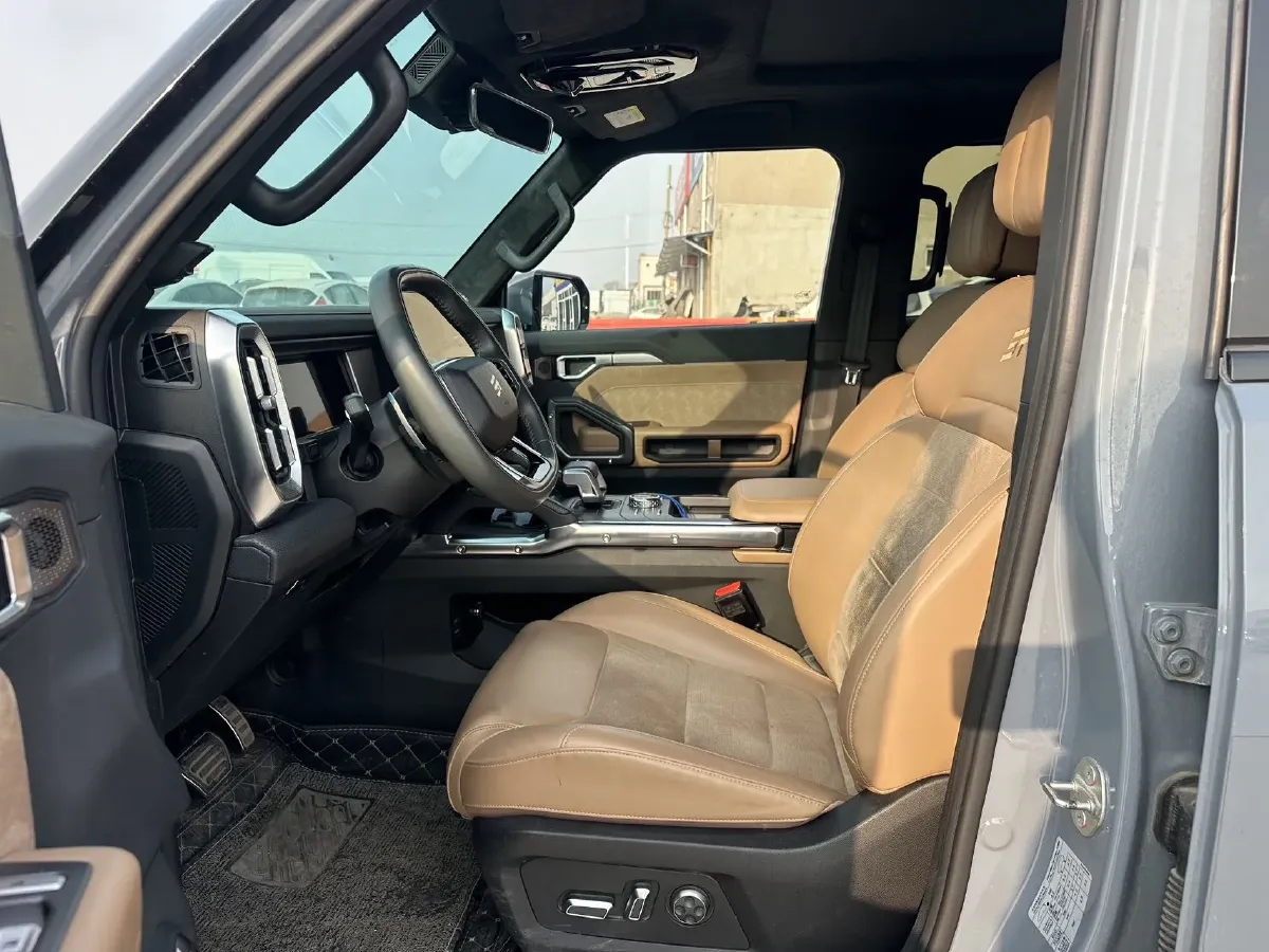 2023 Jetour Traveller 2.0T 254HP L4 7DCT,autocango,china used car exporter,china ev exporter,chinese used car exporter,chinese used ev exporter