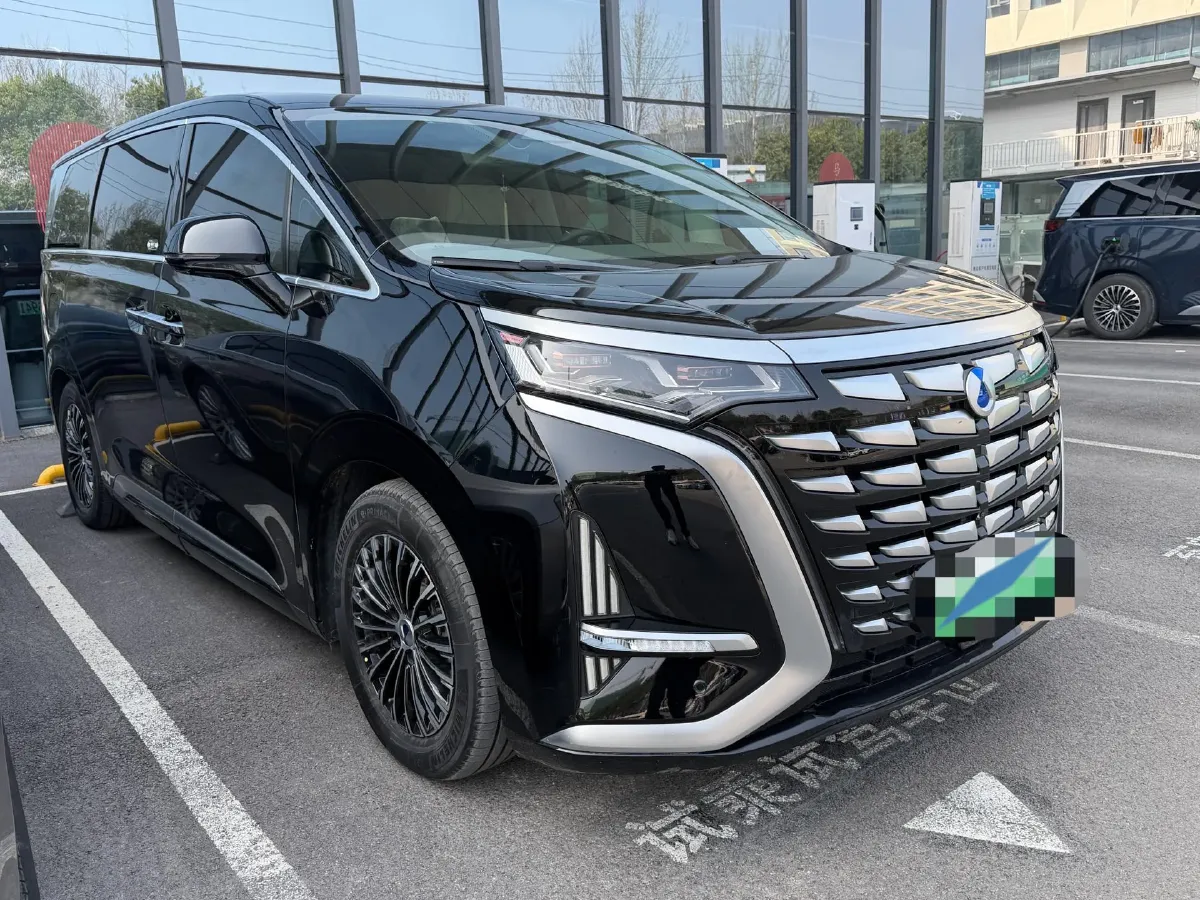 2022 HongQi HS7 3.0T 337HP V6 8AT,autocango,china used car exporter,china ev exporter,chinese used car exporter,chinese used ev exporter
