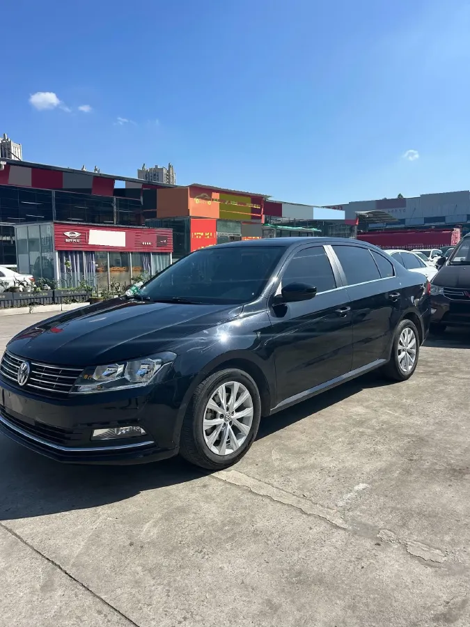 2017 Volkswagen Lavida 1.4T 131HP L4 7DCT,autocango,china used car exporter,china ev exporter,chinese used car exporter,chinese used ev exporter
