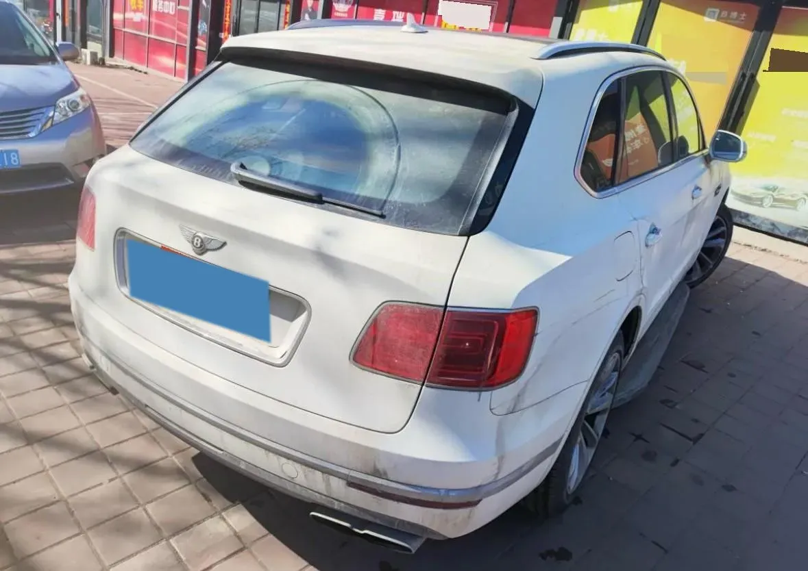 2018 Bentley Bentayga 4.0T 550HP V8 8AT,autocango,china used car exporter,china ev exporter,chinese used car exporter,chinese used ev exporter