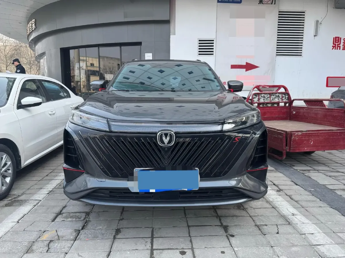 2022 ChangAn CS75 Plus 1.5T 188HP L4 8AT,autocango,china used car exporter,china ev exporter,chinese used car exporter,chinese used ev exporter