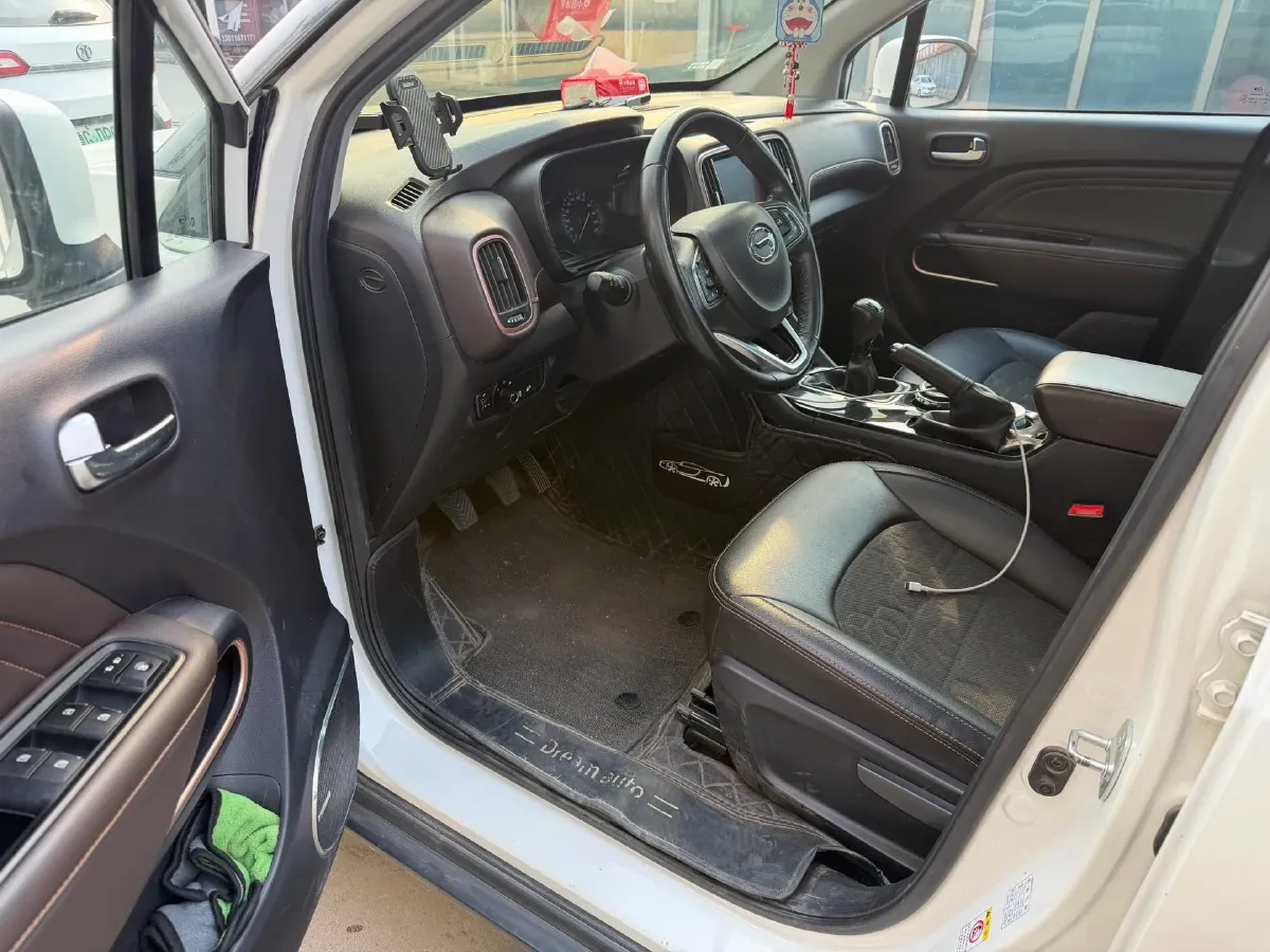 2019 GAC Trumpchi GS3 1.5T 163HP L3 6MT,autocango,china used car exporter,china ev exporter,chinese used car exporter,chinese used ev exporter