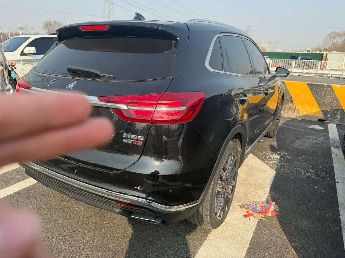 2022 HongQi HS5 2.0T 224HP L4 6AT,autocango,china used car exporter,china ev exporter,chinese used car exporter,chinese used ev exporter