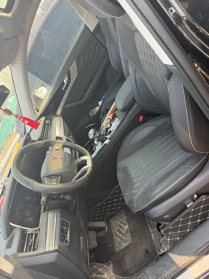 2022 HongQi HS5 2.0T 224HP L4 6AT,autocango,china used car exporter,china ev exporter,chinese used car exporter,chinese used ev exporter