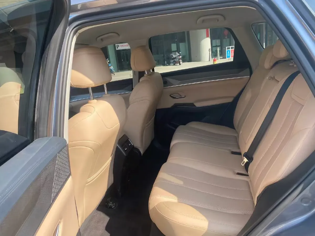 2025 BYD Song Pro 1.5L 101HP L4 E-CVT PHEV 12.9KWH,autocango,china used car exporter,china ev exporter,chinese used car exporter,chinese used ev exporter